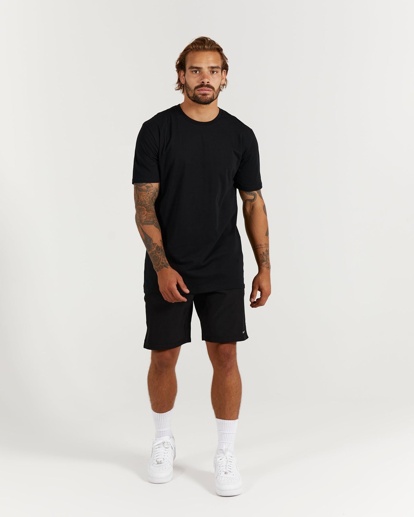 SYDNEY PITCH TEE - BLACK